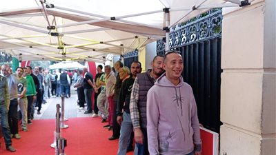 الشباب يتصدرون المشهد في لجنة مدرسة قصر الدوبارة بالقاهرة باليوم الثاني لانتخابات النواب (صور)