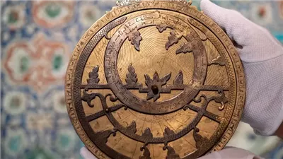 عباقرة ولكن مجهولون، ابن عيسى الإسطرلابي 