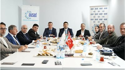 رئيس شعبة الجلود يبحث مع الاتحاد العربي للصناعات الجلدية بتركيا تعزيز التعاون وتبادل الخبرات 