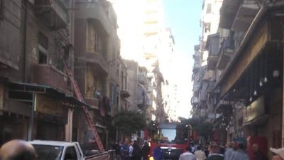 النيابة تعاين موقع عقار كرموز المنهار بالإسكندرية 