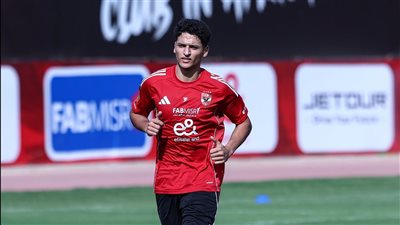 تدريبات تأهيلية للاعبي الأهلي الغائبين عن رحلة المغرب (صور)