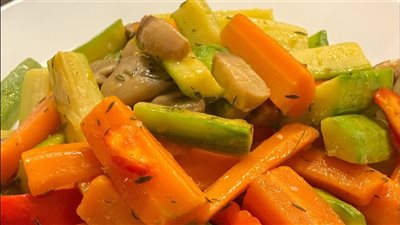 طريقة عمل الخضار السوتيه على طريقة المطاعم 