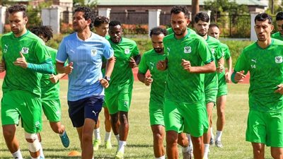 مسؤولون بسفارة مصر في زامبيا يحضرون مران المصري استعدادًا لمباراة زيسكو (صور)