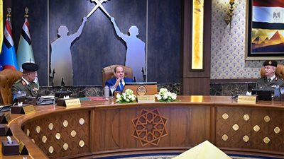 الرئاسة في أسبوع.. السيسي يدلي بصوته في انتخابات النواب 2025.. يشهد اختبارات كشف الهيئة بالأكاديمية العسكرية المصرية.. يؤكد دعم مصر للبنان.. ويستقبل الوزير الأول للجزائر