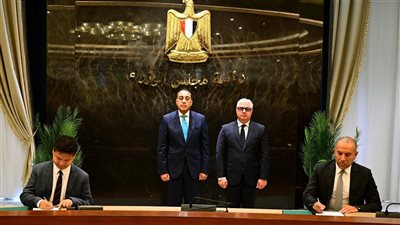 توقيع عقد إنشاء مجمع متكامل للصناعات الكيميائية الفوسفاتية بتكلفة استثمارية مليار دولار