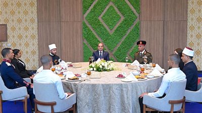 السيسي: خريجو كلية الطب العسكري ينافسون أفضل جامعات العالم