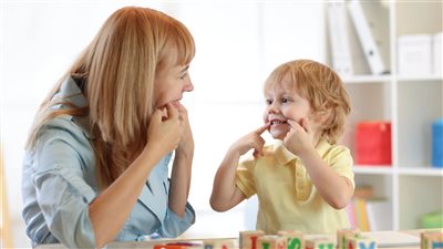 دليل شامل لكل أم، طرق طبيعية لتعزيز الصحة النفسية للأطفال