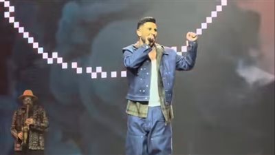 بعد أزمته الصحية، أحمد سعد يتألق في حفل الكويت تحت شعار كامل العدد (صور)