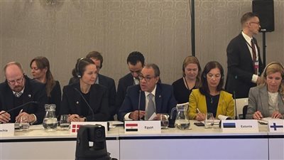 وزير الخارجية يشارك في إطلاق 