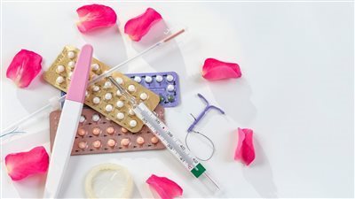 الصحة تحسم الجدل حول علاقة سرطان الثدي بحبوب منع الحمل