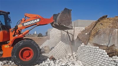 إزالة 33 حالة تعد على أراضي الدولة بالقصاصين في الإسماعيلية