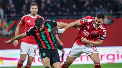 الأهلي يستعد لتقديم شكوى إلى الكاف بسبب أحداث مباراة الجيش الملكي المغربي 