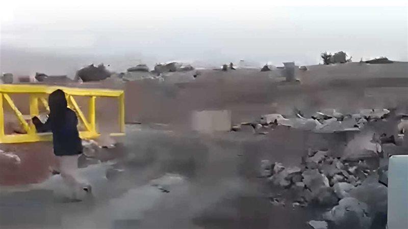 اجتياز السياج الحدودي