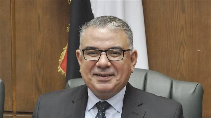 عميد تجارة عين شمس