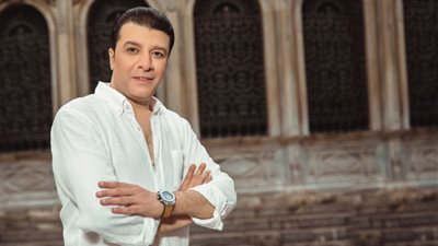 مصطفى كامل: تواصل عاجل مع الصحة لنقل عضو فرقة الليثي للقاهرة بعد إصابته الخطيرة