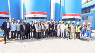 وزير الإسكان يفتتح محطة مياه بكفر الشيخ (صور)