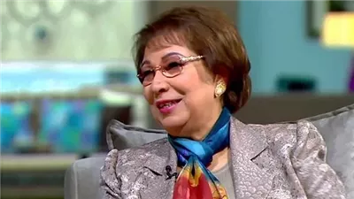 إنعام محمد علي: احكموا على منى زكي بعد عرض الفيلم