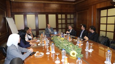 ميناء الإسكندرية يستقبل وفدا سنغافوريا رسميًا لبحث تعزيز التعاون 