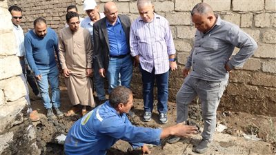 رئيس شركة مياه الفيوم يوجه بحل نهائي لمشكلة التسريب بشبكة عزبة رحيل