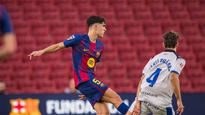 برشلونة يفوز على ألافيس 3-1 ويتصدر الدوري الإسباني مؤقتا (صور)