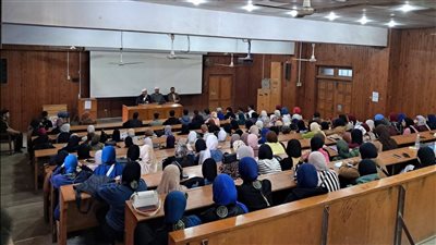 جامعة المنصورة تواصل جهودها في تعزيز الوعي الديني والفكري والرقمي لطلابها 
