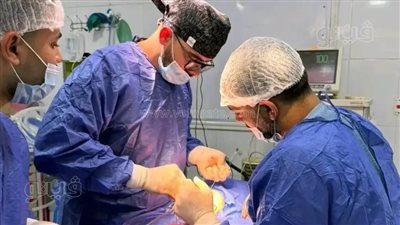 طفل يحمل توأمه، تفاصيل جراحة نادرة لرضيع بالشرقية والأطباء: لم نصدق ما شاهدناه (صور)