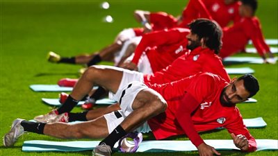 منتخب مصر يخوض مرانا قويا استعدادا لمواجهة الكويت بافتتاح كأس العرب (صور)
