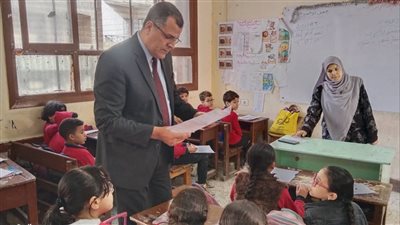 مدير تعليم دمياط يتابع انتظام الدراسة وسير امتحانات نوفمبر