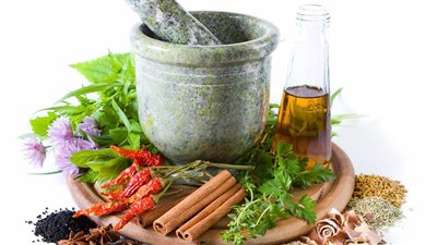 حلول طبيعية وفعالة، أعشاب تنظف الكلى وتمنع تكوين الحصوات 