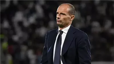 مدرب ميلان يكشف عن سبب طرده أمام لاتسيو