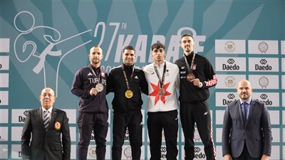 أشرف صبحي يهنئ منتخب الكاراتيه بتصدر بطولة العالم