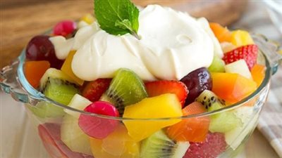 طريقة عمل سلطة الفواكه الشتوية، لذيذة وسريعة التحضير ومقوية للمناعة