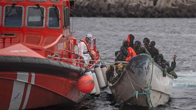 إنقاذ 141 مهاجرًا من عدة دول في غرب إفريقيا قبالة سواحل موريتانيا