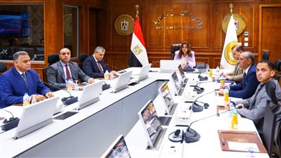 وزيرة التنمية المحلية تؤكد ضرورة إزالة أي متغيرات مكانية غير قانونية في المهد 