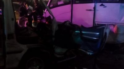 الميكروباص بقى حتة صفيح، الصور الأولى لحادث تصادم ميكروباص وأتوبيس على طريق بنها‑ المنصورة