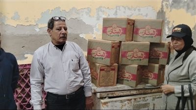 التحفظ على زيت طعام مجهول المصدر في حملة تموينية بالإسكندرية 