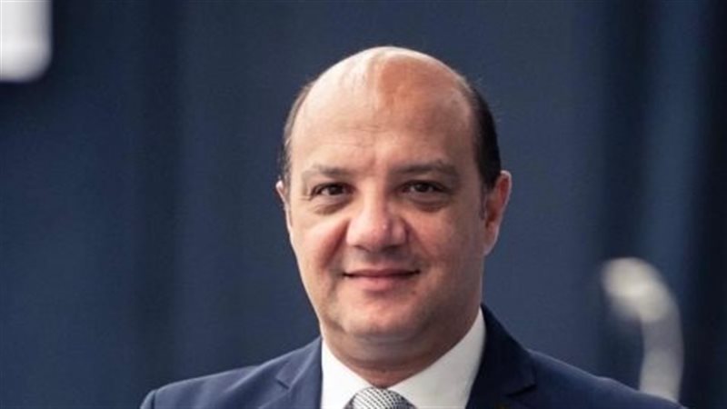 الدكتور إيهاب أمين