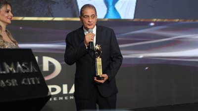  تكريم أسامة كمال كأفضل إعلامي في مصر والوطن العربي لعام 2025