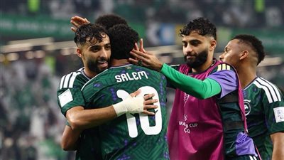 منتخب السعودية يفوز على عمان 2-1 في كأس العرب