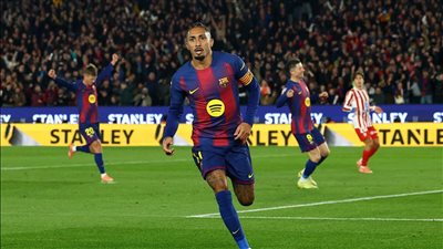 برشلونة يقلب الطاولة على أتلتيكو مدريد ويفوز 3-1 في الدوري الإسباني 