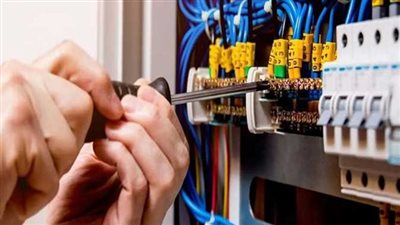 اليوم، مناقشة تعديل قانون الكهرباء لتغليظ عقوبة سرقة التيار 