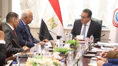 وزير الصحة: الدولة توفر بيئة استثمارية محفزة لزيادة الإنتاج وتوافر الدواء الآمن