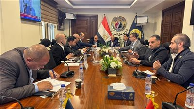 غرفة عمليات 