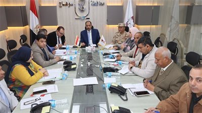 غرفة العمليات الرئيسية بسوهاج تتابع سير انتخابات النواب في 7 دوائر ملغاة