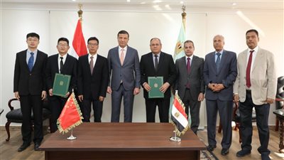 وزير الزراعة يشهد توقيع مذكرة تفاهم بين 