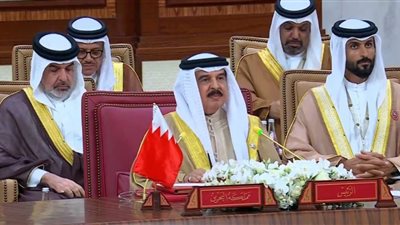 ملك البحرين أمام قمة التعاون الخليجي: ضرورة استكمال خطة السلام في غزة (فيديو)