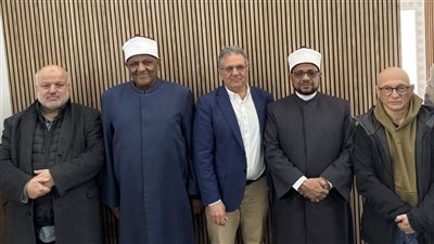 وفد الأزهر يختتم زيارته لإسبانيا بلقاء عمدة 