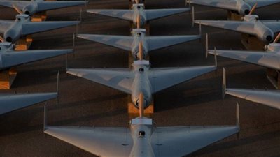 أمريكا تطلق فرقة مسيرات 