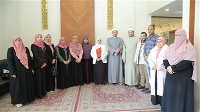 البحوث الإسلامية: انطلاق قافلة واعظات الأزهر إلى الواحات البحرية لنشر الوعي الديني 