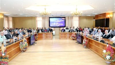 محافظ الشرقية يتابع مع رؤساء المراكز الموقف التنفيذي لإزالة تعديات البناء